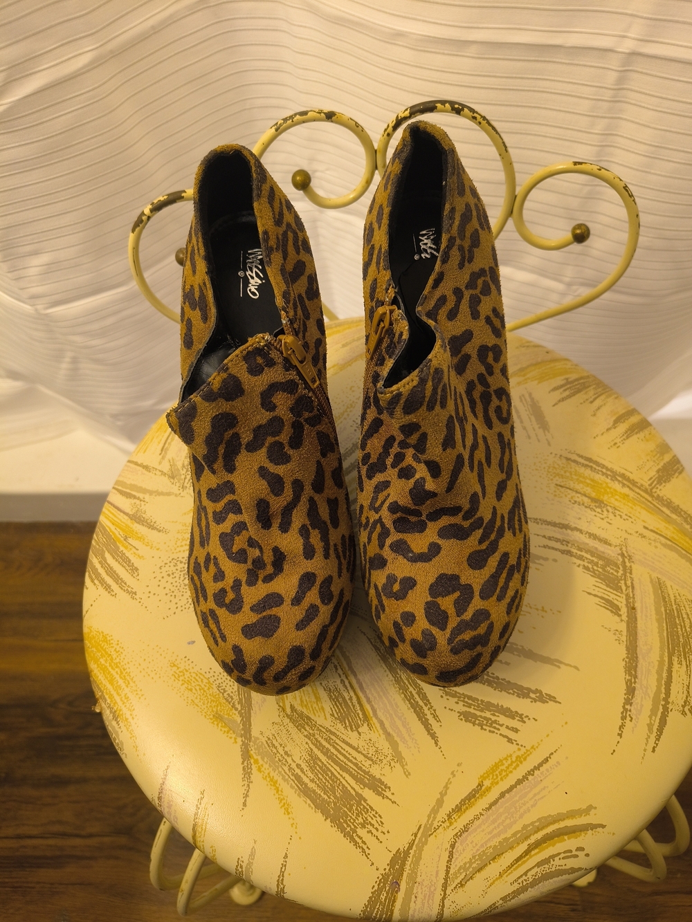 Leopard Print Ankle Heeled Boots - Brown/Black